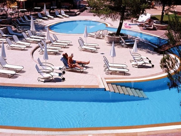 Imagen general del Hotel Lesse. Foto 6