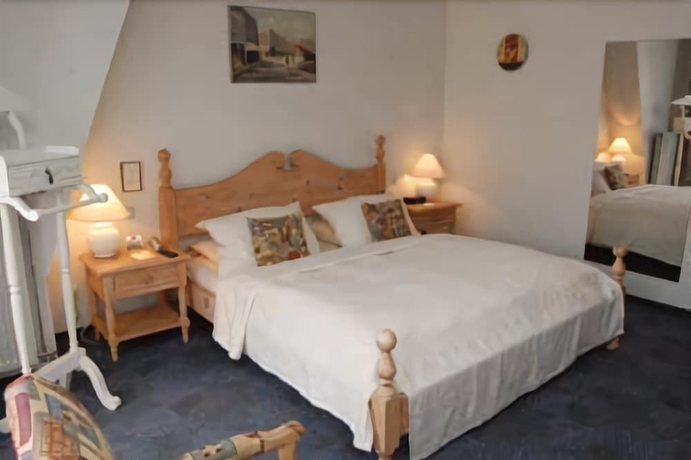 Imagen de la habitación del Hotel Lessing. Foto 8