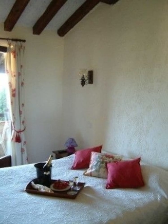 Imagen de la habitación del Hotel L'estirado Des Adrets. Foto 8