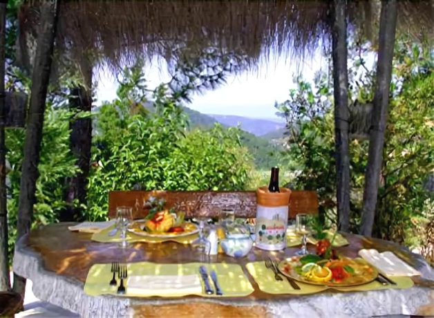 Imagen del bar/restaurante del Hotel L'estirado Des Adrets. Foto 6