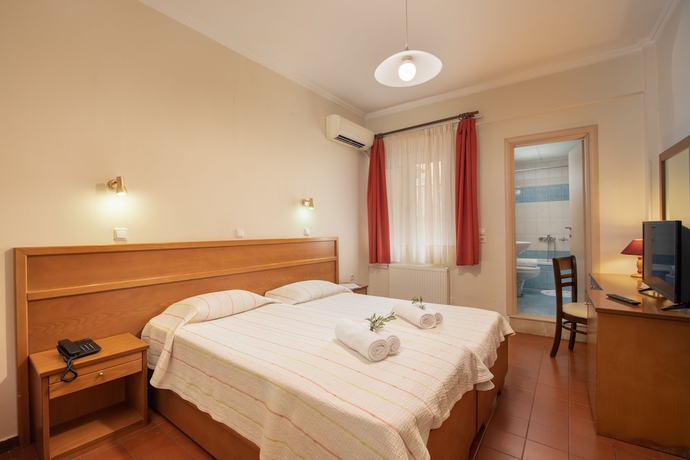 Imagen de la habitación del Hotel Lesvion. Foto 4