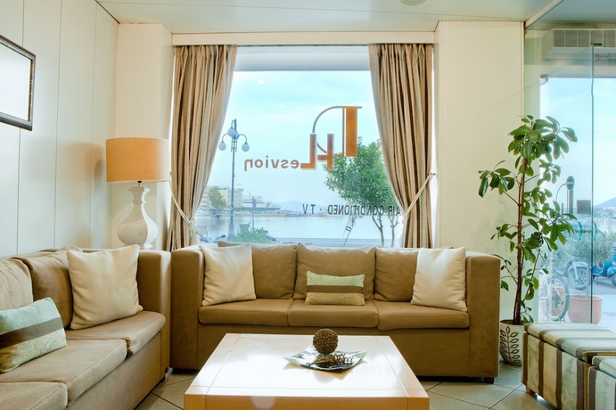 Imagen de los interiores del Hotel Lesvion. Foto 19