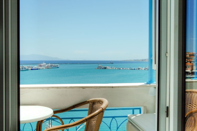 Imagen de la habitación del Hotel Lesvion. Foto 14