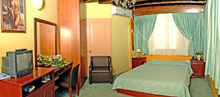 Imagen de la habitación del Hotel Lesvos Inn. Foto 4