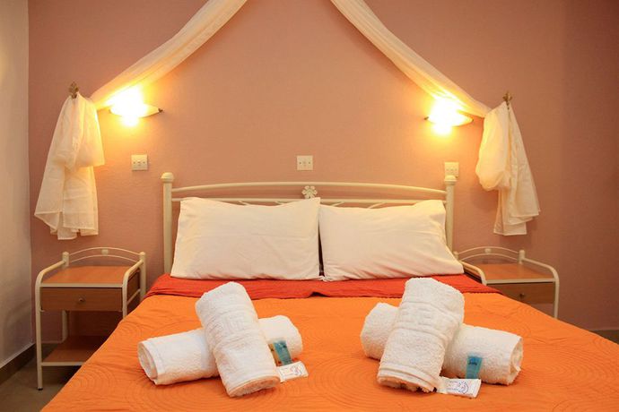 Imagen de los interiores del Hotel Leta. Foto 6