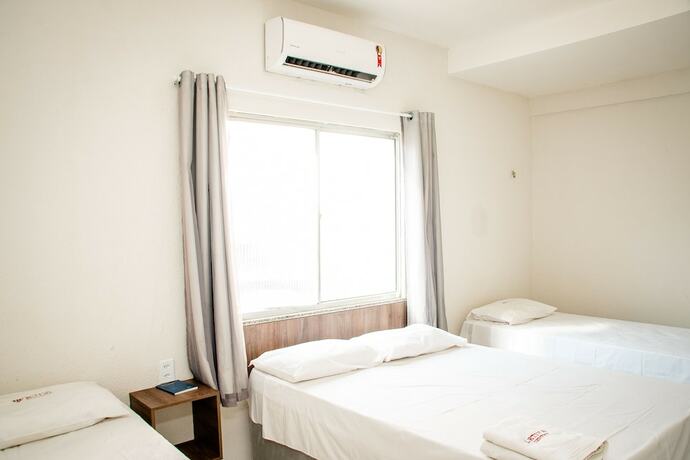 Imagen de la habitación del Hotel Letiva Centro. Foto 19