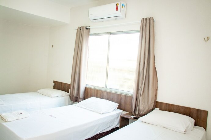 Imagen de la habitación del Hotel Letiva Centro. Foto 20