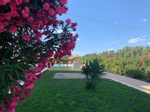 Imagen de los exteriores del Hotel Letizia, Follonica. Foto 17