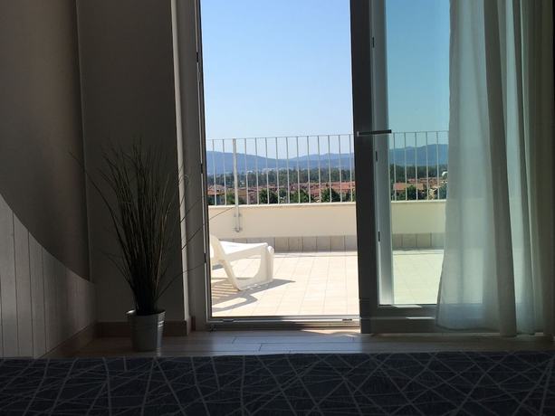 Imagen de la habitación del Hotel Letizia, Follonica. Foto 15