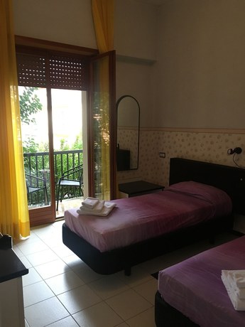 Imagen de la habitación del Hotel Letizia, Orte. Foto 8