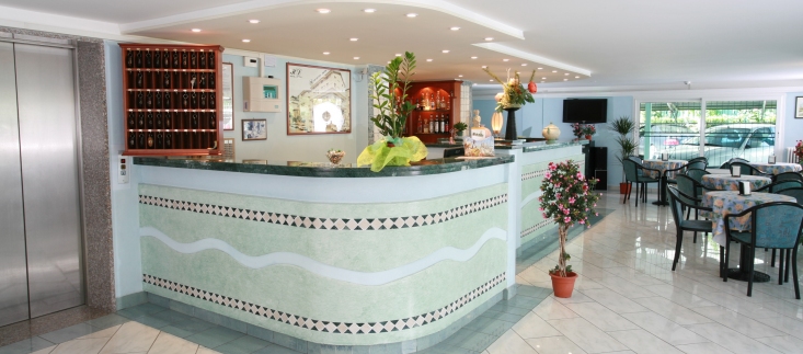 Imagen de los interiores del Hotel Letizia, Rimini. Foto 11