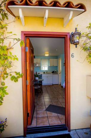Imagen de la habitación del Hotel Leucadia Beach Inn. Foto 14