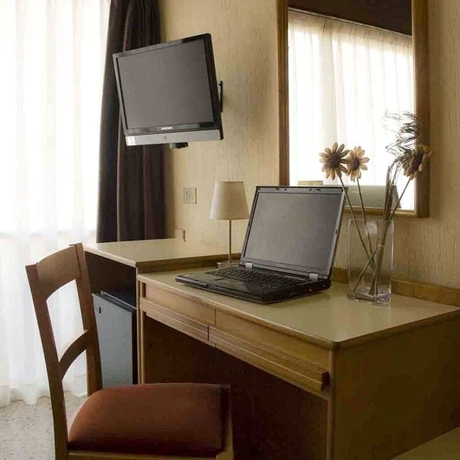 Imagen de la habitación del Hotel Leuka. Foto 7