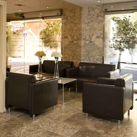 Imagen del bar/restaurante del Hotel Leuka. Foto 6