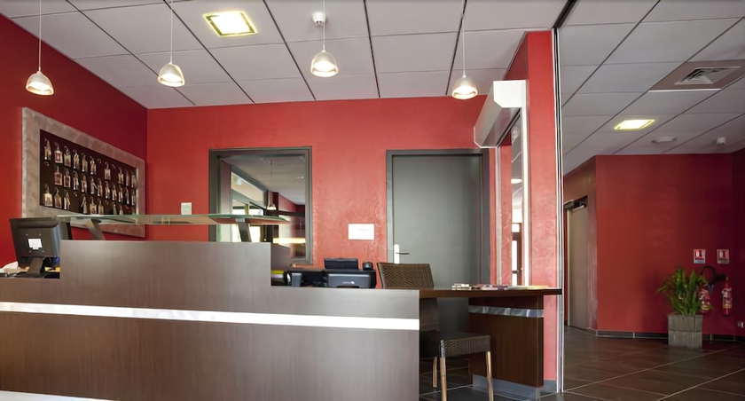 Imagen de los interiores del Hotel L'europe, Marvejols. Foto 14