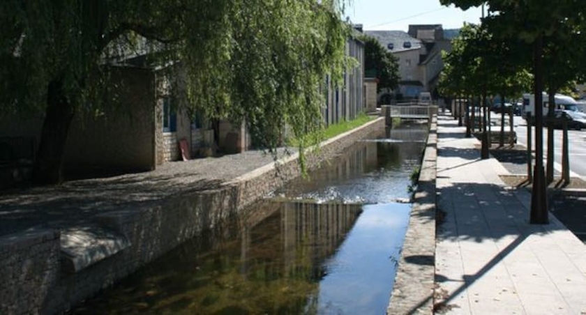 Imagen de los exteriores del Hotel L'europe, Marvejols. Foto 13
