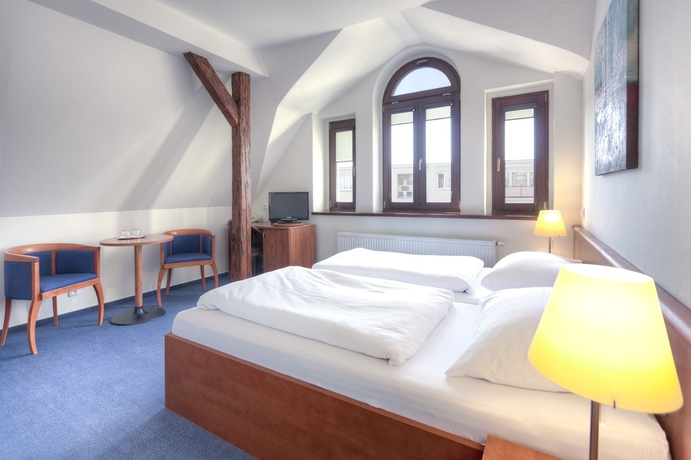 Imagen de la habitación del Hotel Lev, Lovosice. Foto 8