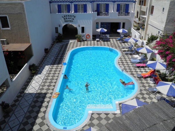 Imagen de la piscina del Hotel Levante Beach. Foto 14
