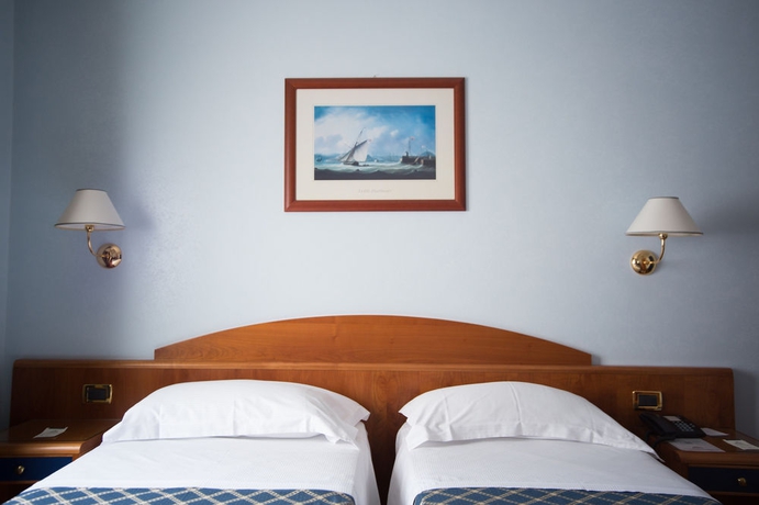 Imagen de la habitación del Hotel Levante, Fossacesia. Foto 4