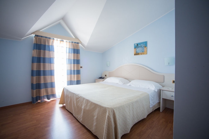 Imagen de la habitación del Hotel Levante, Fossacesia. Foto 5