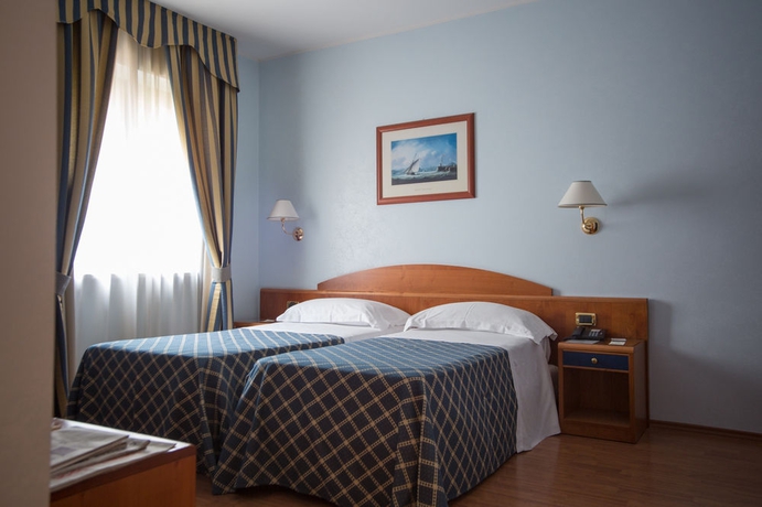 Imagen de la habitación del Hotel Levante, Fossacesia. Foto 9
