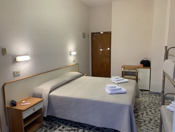 Imagen de la habitación del Hotel Levante, Riccione. Foto 19