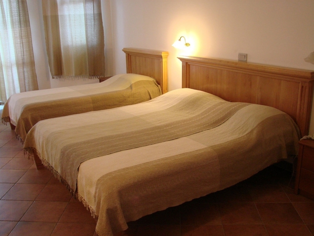 Imagen de la habitación del Hotel Levantin Inn. Foto 7
