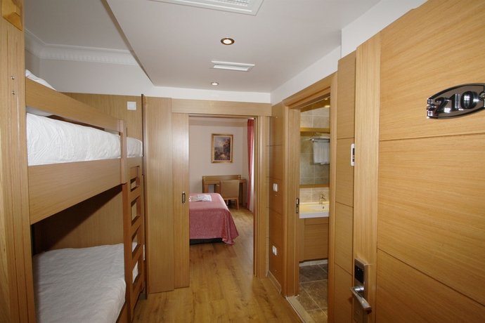 Imagen de la habitación del Hotel Levent Istanbul. Foto 2