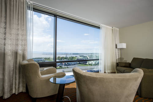 Imagen de la habitación del Hotel Levesque. Foto 4
