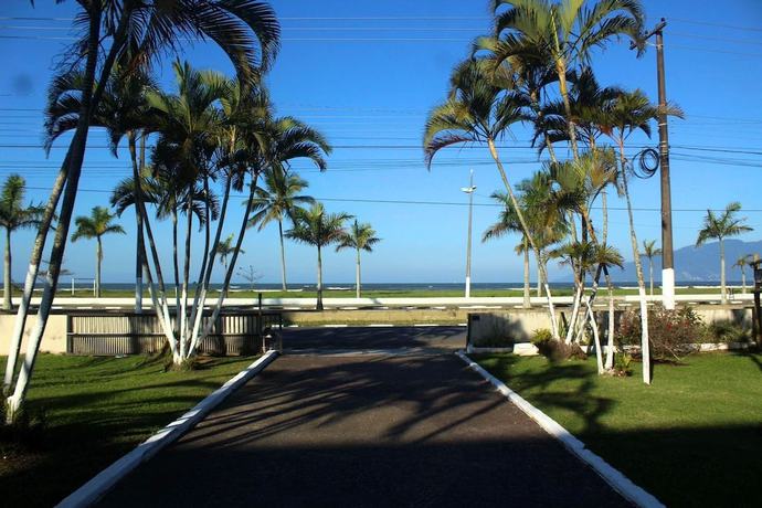 Imagen de los exteriores del Hotel Leviv Praia. Foto 8