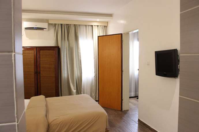 Imagen de la habitación del Hotel Lewat. Foto 9