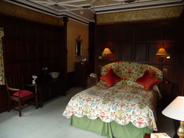 Imagen de la habitación del Hotel Lewtrenchard Manor. Foto 5