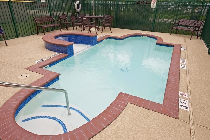 Imagen de la piscina del Hotel Lexington Hotel Houston Medical Center. Foto 9