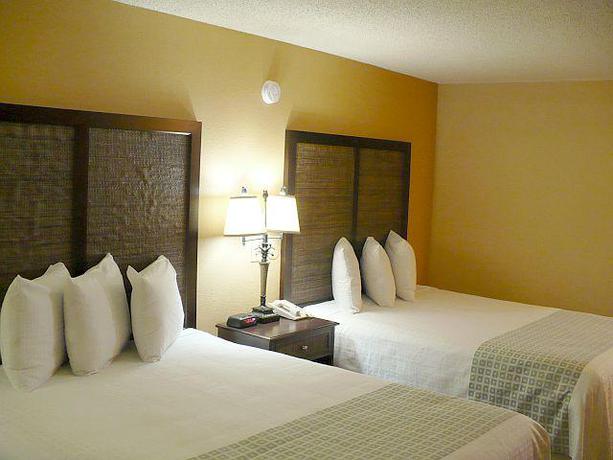 Imagen general del Hotel Lexington Inn & Suites. Foto 7