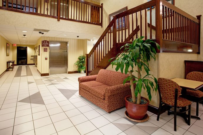 Imagen de los interiores del Hotel Lexington Inn and Suites. Foto 15