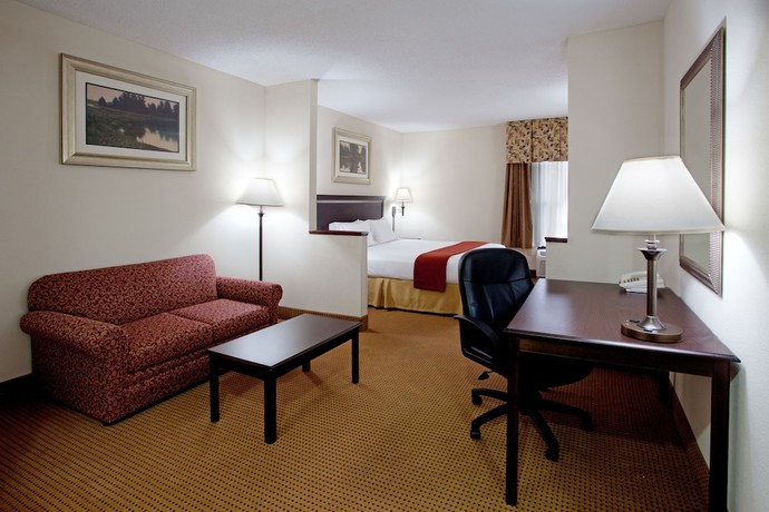 Imagen de la habitación del Hotel Lexington Inn and Suites. Foto 11