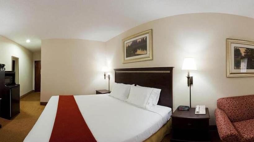 Imagen de la habitación del Hotel Lexington Inn and Suites. Foto 13