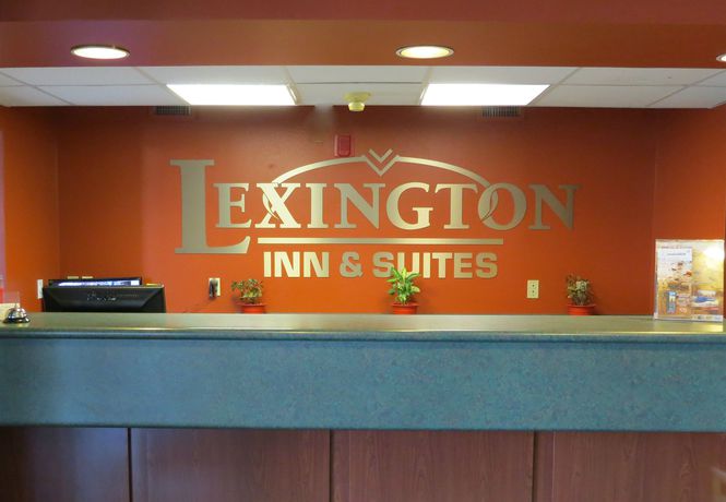 Imagen general del Hotel Lexington Inn and Suites Windsor. Foto 1