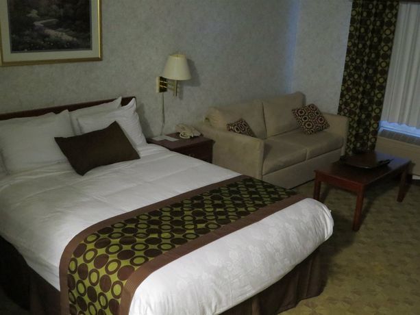 Imagen de la habitación del Hotel Lexington Inn and Suites Windsor. Foto 11