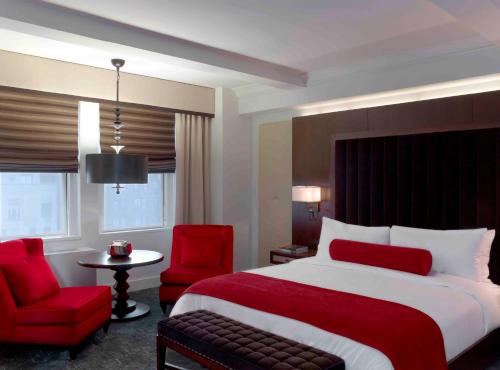 Imagen de la habitación del Hotel Lexington Plaza. Foto 4