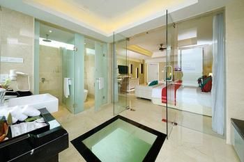 Imagen de los exteriores del Hotel Lexis Hibiscus Port Dickson. Foto 9