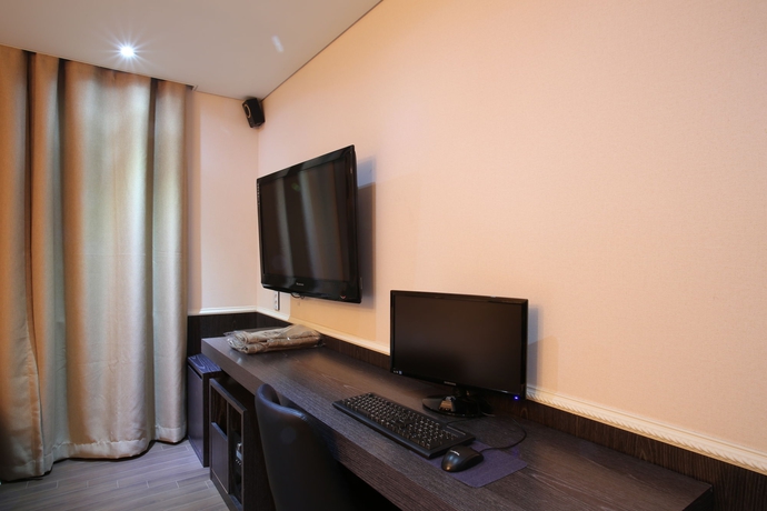 Imagen de la habitación del Hotel Lexy. Foto 4