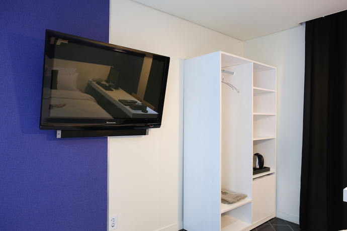 Imagen de la habitación del Hotel Lexy. Foto 8