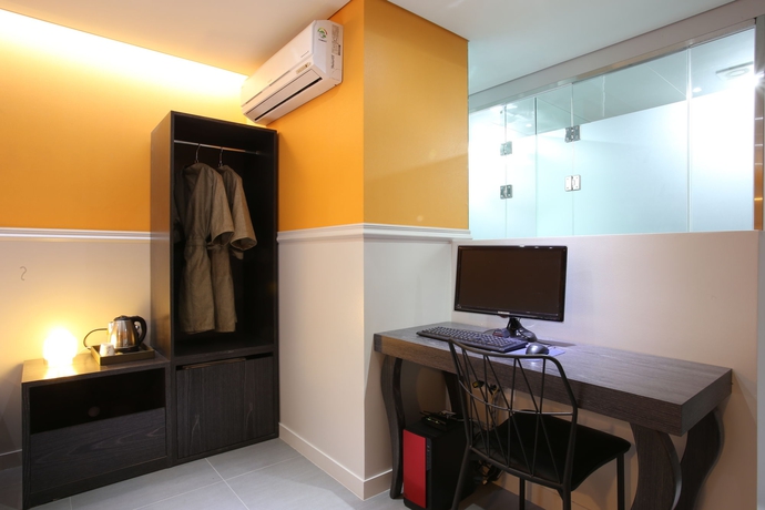 Imagen de la habitación del Hotel Lexy. Foto 11