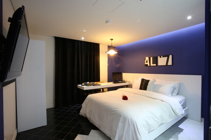 Imagen de la habitación del Hotel Lexy. Foto 12