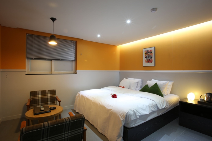 Imagen de la habitación del Hotel Lexy. Foto 14