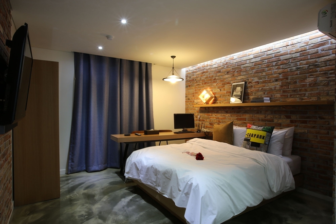Imagen de la habitación del Hotel Lexy. Foto 15
