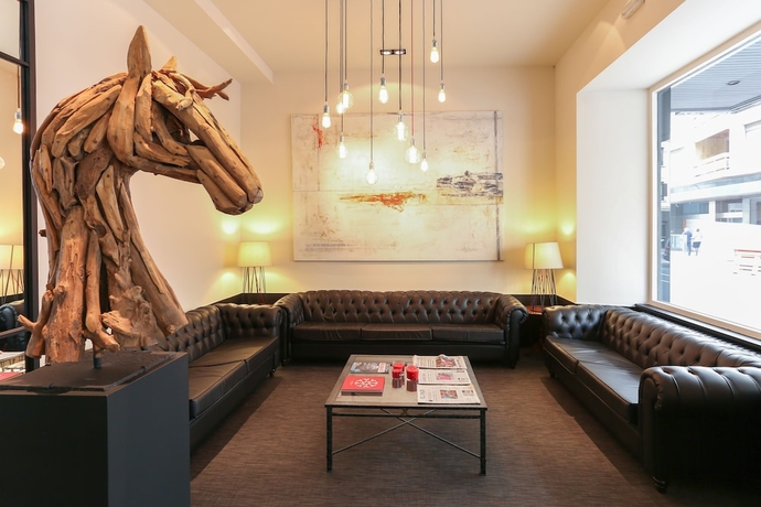 Imagen de los interiores del Hotel Leyre. Foto 17