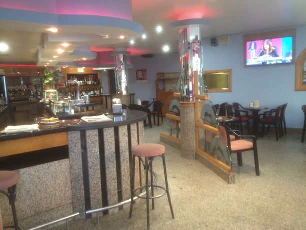 Imagen del bar/restaurante del Hotel Leyton. Foto 6