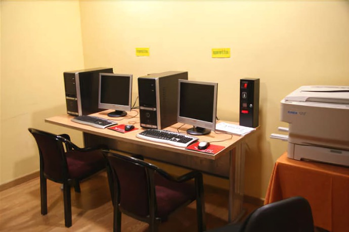 Imagen de los interiores del Hotel Leyton. Foto 11